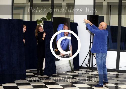 Amsterdam 19 oktober 2015 
Boekpresentatie Sacha de Boer en Jacob Jan Boerma in hotel Krasnapolsky. Man Rick Nieman praat het aan elkaar. Klaas Jan v d Weij
