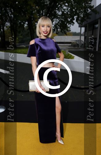 Hilversum 18 oktober 2015
Premiere nieuwe show in studio 21 Pandora. Loiza van HNTM met een kennis
