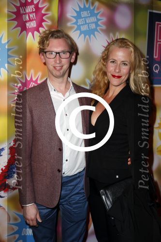 Amsterdam 11 november 2015
Premiere queen of the dessert met oa Jason Donovan Simon Greete Adam Bailey en Philip Childs in carre. Maike Boerdam met Mark v Haasteren