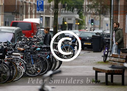 Amsterdam 21 oktober 2015
Manuel Broekman gaat met zijn vriendin Adriana Mosk met hun hond naar de dierenarts.