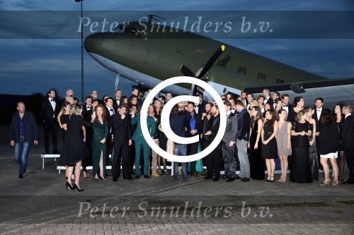 Katwijk, 30 Oktober 2015
5 jaar Soldaan van Oranje
Marco de Koning van Royal Promotions samen met de  oude en nieuwe crew bij de Dakota
