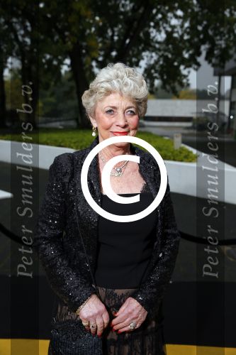 Hilversum 18 oktober 2015
Premiere nieuwe show in studio 21 Pandora. Marjan de moeder van Bart de Graaff