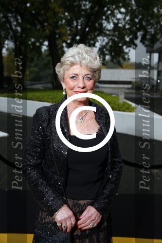 Hilversum 18 oktober 2015
Premiere nieuwe show in studio 21 Pandora. Marjan de moeder van Bart de Graaff