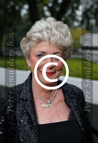 Hilversum 18 oktober 2015
Premiere nieuwe show in studio 21 Pandora. Marjan de moeder van Bart de Graaff