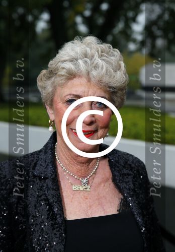 Hilversum 18 oktober 2015
Premiere nieuwe show in studio 21 Pandora. Marjan de moeder van Bart de Graaff