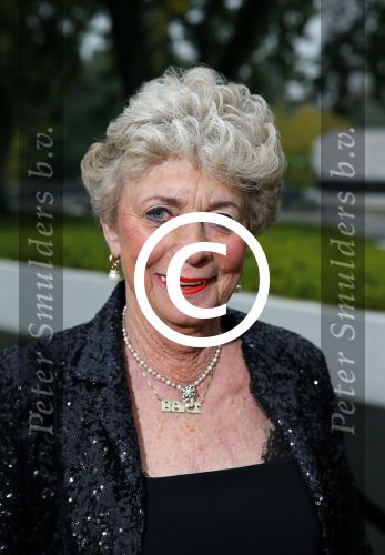 Hilversum 18 oktober 2015
Premiere nieuwe show in studio 21 Pandora. Marjan de moeder van Bart de Graaff