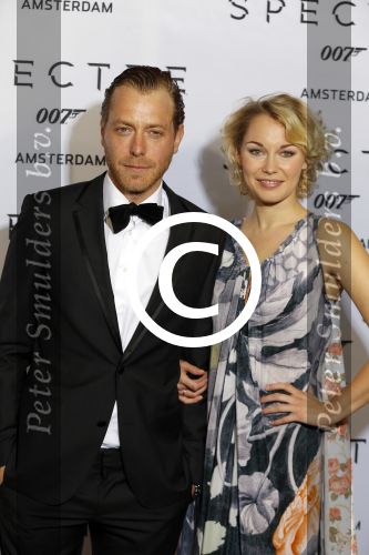 Amsterdam 28 oktober 2015
Premiere James Bond spectre in Tuschinski. Mark v Eeuwen met (een) vriendin