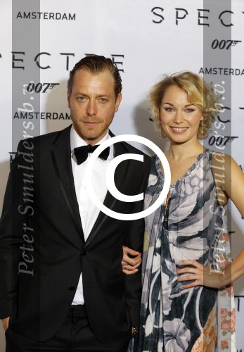 Amsterdam 28 oktober 2015
Premiere James Bond spectre in Tuschinski. Mark v Eeuwen met (een) vriendin