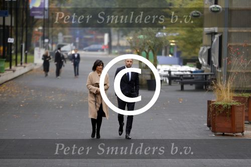 Hilversum 18 oktober 2015
Premiere nieuwe show in studio 21 Pandora. Matthias Scholten met een kennis