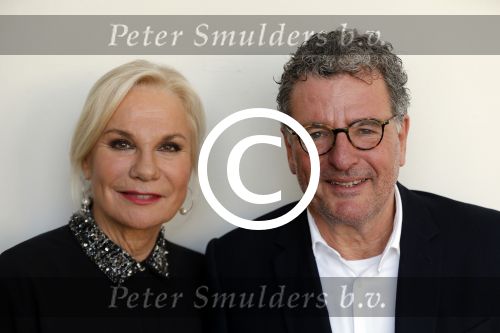 Amsterdam 3 november 2015
Perspresentatie en 10 jarig bestaan Max tv op paleis soestdijk.
Edwin de Vries en Monique v d Ven
