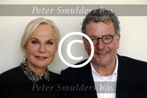 Amsterdam 3 november 2015
Perspresentatie en 10 jarig bestaan Max tv op paleis soestdijk.
Edwin de Vries en Monique v d Ven