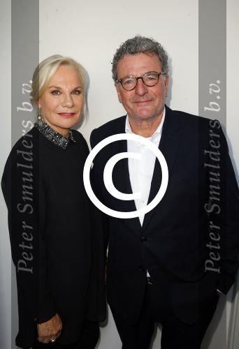 Amsterdam 3 november 2015
Perspresentatie en 10 jarig bestaan Max tv op paleis soestdijk.
Edwin de Vries en Monique v d Ven