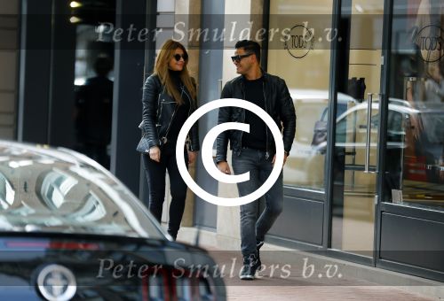 Amsterdam 13 september 2015
Olcay Gulsen met haar verloofde Frans op de pc hooftstraat op scooters