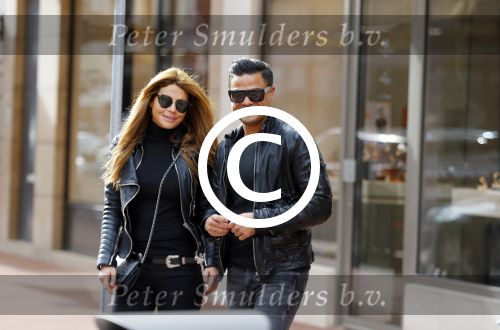 Amsterdam 13 september 2015
Olcay Gulsen met haar verloofde Frans op de pc hooftstraat op scooters