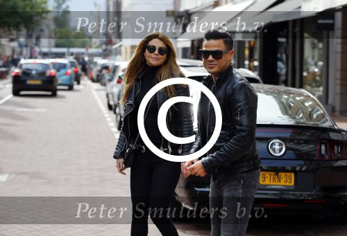 Amsterdam 13 september 2015
Olcay Gulsen met haar verloofde Frans op de pc hooftstraat op scooters