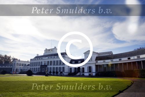 Amsterdam 3 november 2015
Perspresentatie en 10 jarig bestaan Max tv op paleis soestdijk.
