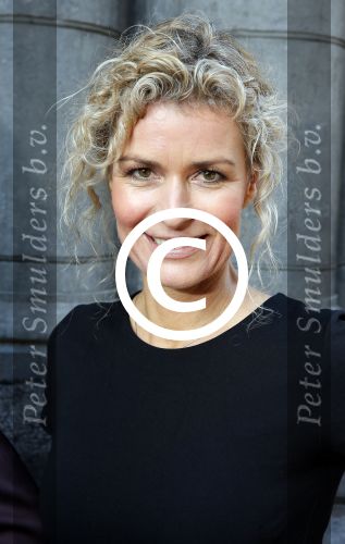 Amsterdam 2 november 2015
Presentatie boek Extase geschreven door Heleen v Royen Georgina Verbaan Daphne Deckers Susan Smit Patricia Snel Sophie v d Stap Chantal v Gastel Myrthe v d Meer Milou v d Will en Halina Reijn. De presenatie was bij Duchess.