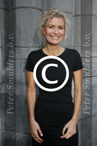 Amsterdam 2 november 2015
Presentatie boek Extase geschreven door Heleen v Royen Georgina Verbaan Daphne Deckers Susan Smit Patricia Snel Sophie v d Stap Chantal v Gastel Myrthe v d Meer Milou v d Will en Halina Reijn. De presenatie was bij Duchess.