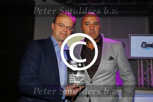 Amsterdam 16 oktober 2015 
Boekpresentatie John v d Heuvel bij de telegraaf. John met Paul Jansen de hoofdredacteur van de telegraaf