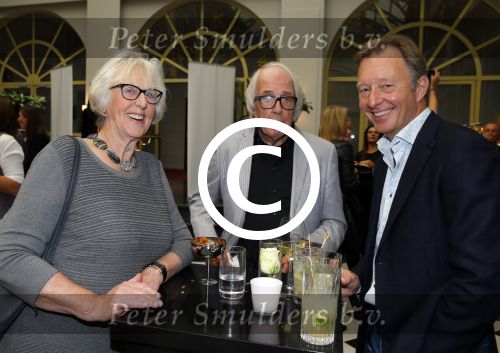 Amsterdam 19 oktober 2015 
Boekpresentatie Sacha de Boer en Jacob Jan Boerma in hotel Krasnapolsky. Man Rick Nieman praat het aan elkaar. Rick met zijn ouders