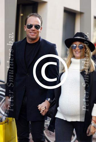 Amsterdam 30 oktober 2015
Robert Doornbos met zijn zwangere vriendin Chantal Bles