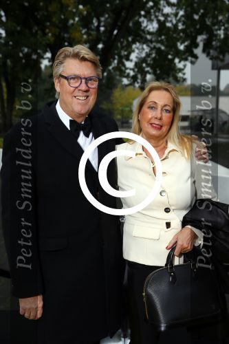 Hilversum 18 oktober 2015
Premiere nieuwe show in studio 21 Pandora. Robert Kranenborg met vrouw
