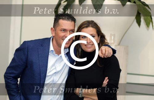 Amsterdam 19 oktober 2015 
Boekpresentatie Sacha de Boer en Jacob Jan Boerma in hotel Krasnapolsky. Man Rick Nieman praat het aan elkaar.