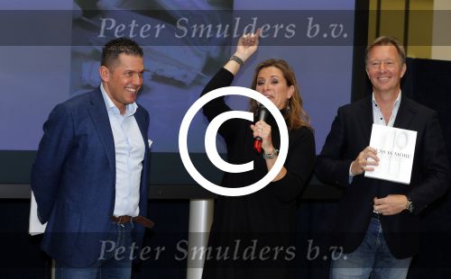 Amsterdam 19 oktober 2015 
Boekpresentatie Sacha de Boer en Jacob Jan Boerma in hotel Krasnapolsky. Man Rick Nieman praat het aan elkaar.