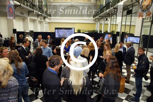 Amsterdam 19 oktober 2015 
Boekpresentatie Sacha de Boer en Jacob Jan Boerma in hotel Krasnapolsky. Man Rick Nieman praat het aan elkaar.