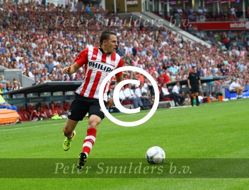 Eindhoven, 30 Augustus 2015
Kompetitie Seizoen 2015/2016
PSV-SC Feyenoord, eindstand 3-1
Santiago Arias