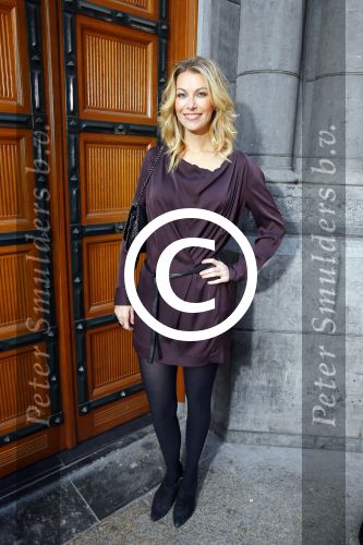 Amsterdam 2 november 2015
Presentatie boek Extase geschreven door Heleen v Royen Georgina Verbaan Daphne Deckers Susan Smit Patricia Snel Sophie v d Stap Chantal v Gastel Myrthe v d Meer Milou v d Will en Halina Reijn. De presenatie was bij Duchess.