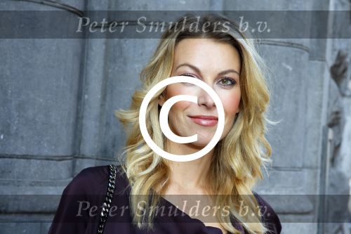 Amsterdam 2 november 2015
Presentatie boek Extase geschreven door Heleen v Royen Georgina Verbaan Daphne Deckers Susan Smit Patricia Snel Sophie v d Stap Chantal v Gastel Myrthe v d Meer Milou v d Will en Halina Reijn. De presenatie was bij Duchess.
