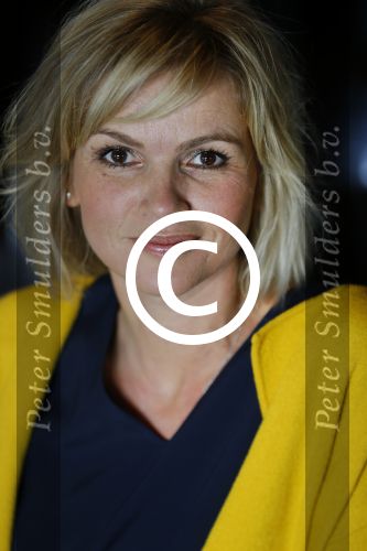 Volendam 29 oktober 2015
Presentatie nieuwe 100%NL met Koos v Plateringen Monique Smit en Tooske Ragas.