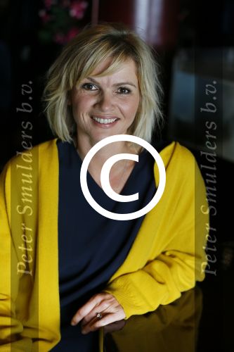 Volendam 29 oktober 2015
Presentatie nieuwe 100%NL met Koos v Plateringen Monique Smit en Tooske Ragas.