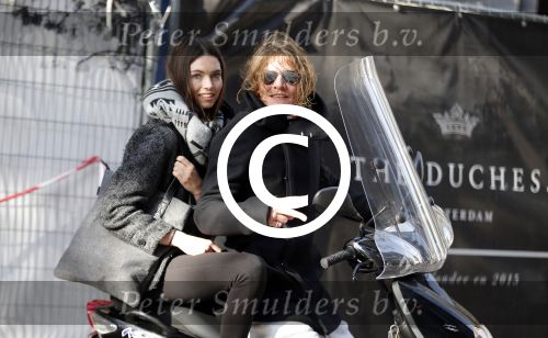 Amsterdam 2 november 2015
Tygo Gernandt met zijn nieuwe vriendin Annewil Hokken op de scooter