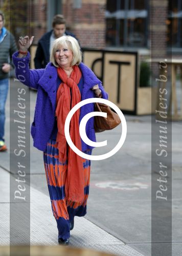 Amsterdam 27 oktober 2015 
Willeke Alberti op straat.