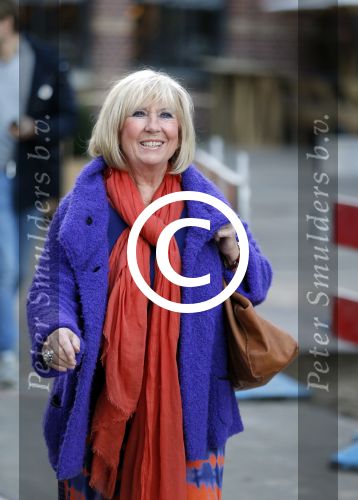 Amsterdam 27 oktober 2015 
Willeke Alberti op straat.