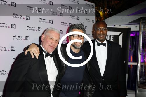 Blaricum 1 november 2015
Gala tbv Free a Girl. William Rutten met Charlie Jansen en Winston