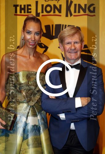 Scheveningen 30 oktober 2016
Premiere the lion king in het circustheater. Addy v d Krommenacker met assistente