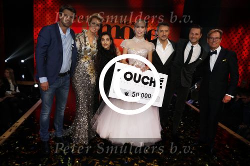 Amsterdam 25 oktober 2016
Finale Hollands Next topmodel gepresenteerd door Anouk Smulders met de finalisten Akke Marije Colette Emma en Noor. Juryleden Fred v Leer Anna Nooshin en Alek Bruessing. Rick Brandsteder