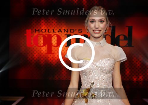 Amsterdam 25 oktober 2016
Finale Hollands Next topmodel gepresenteerd door Anouk Smulders met de finalisten Akke Marije Colette Emma en Noor. Juryleden Fred v Leer Anna Nooshin en Alek Bruessing.