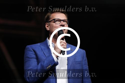 Schiedam 26 oktober 2016
Presentatie cast Ciske de Rat met oa Danny de Munk Bas Keijzer Ad Knippels Brigiite Nijman Ellen evers Sophie Veldhuizen en Boris v d Ham in schouwburg Schiedam. Albert Verlinde is er names stage entertainment.