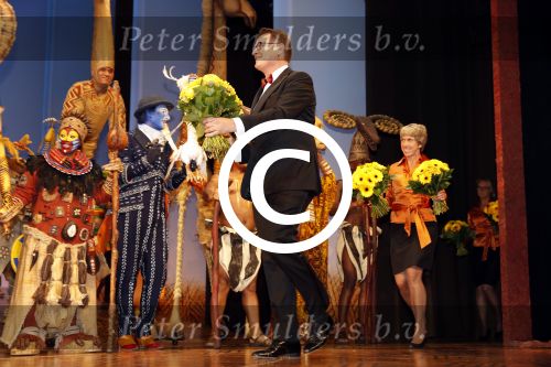 Scheveningen 30 oktober 2016
Premiere the lion king in het circustheater. slotaplaus met de cast. Albert Verlinde