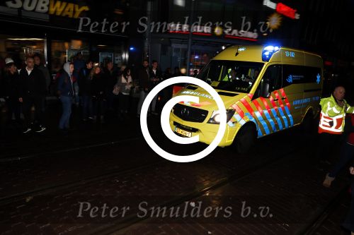 Amsterdam 15 november 2016
Premiere Fantastic beasts in Tuschinski. ambulance