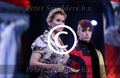 Amsterdam 25 oktober 2016
Finale Hollands Next topmodel gepresenteerd door Anouk Smulders met de finalisten Akke Marije Colette Emma en Noor. Juryleden Fred v Leer Anna Nooshin en Alek Bruessing.