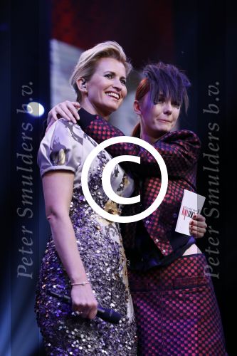 Amsterdam 25 oktober 2016
Finale Hollands Next topmodel gepresenteerd door Anouk Smulders met de finalisten Akke Marije Colette Emma en Noor. Juryleden Fred v Leer Anna Nooshin en Alek Bruessing.