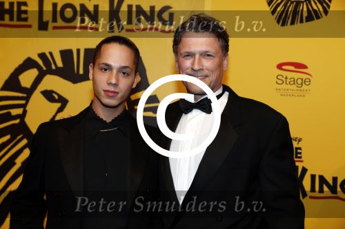 Scheveningen 30 oktober 2016
Premiere the lion king in het circustheater.
Bas Westerweel met zoon