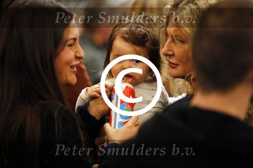 Amsterdam 10 november 2016
Opening Vondelgym Arie Boomsma op de wibautstraat. Vrouw Arie Romy met hun dochter Bobby Jo