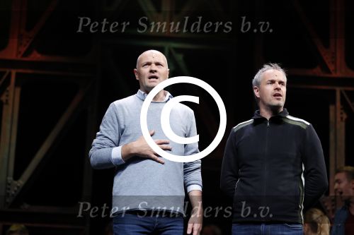 Schiedam 26 oktober 2016
Presentatie cast Ciske de Rat met oa Danny de Munk Bas Keijzer Ad Knippels Brigiite Nijman Ellen evers Sophie Veldhuizen en Boris v d Ham in schouwburg Schiedam. Albert Verlinde is er names stage entertainment.