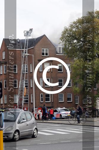 Amsterdam 8 oktober 2016
Brand in woning Amsterdam . Brandweer aanwezig.